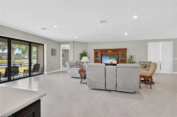 11279 Thurston Chase, Fort Myers, Florida 33913