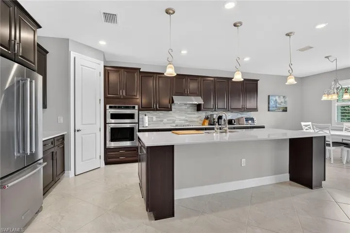 11279 Thurston Chase, Fort Myers, Florida 33913