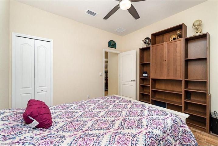 Guest Bedroom 1 (Upstairs)