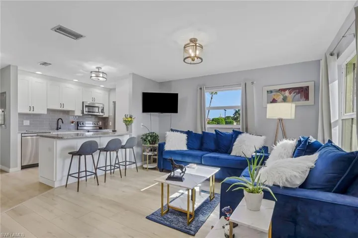 46 Laconia Ct, Fort Myers, Florida 33919