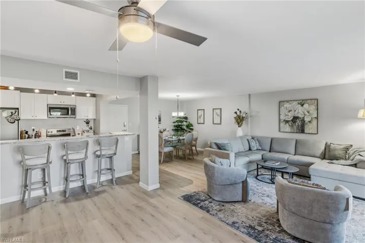 555  Park Shore  DR, Naples, FL 34103