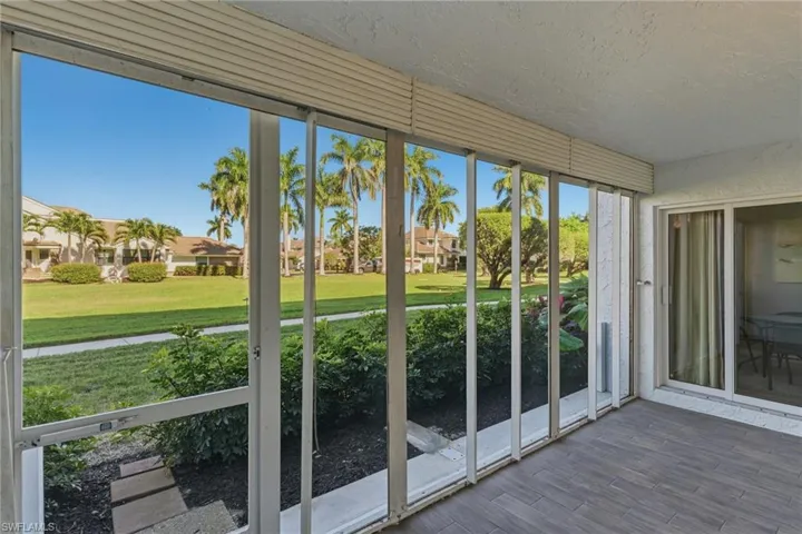 555  Park Shore  DR, Naples, FL 34103
