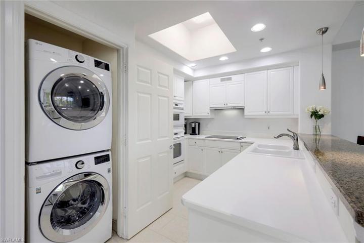 2728  Tiburon E BLVD, Naples, FL 34109