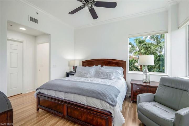 2728  Tiburon E BLVD, Naples, FL 34109