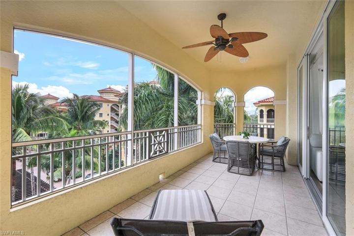 2728  Tiburon E BLVD, Naples, FL 34109