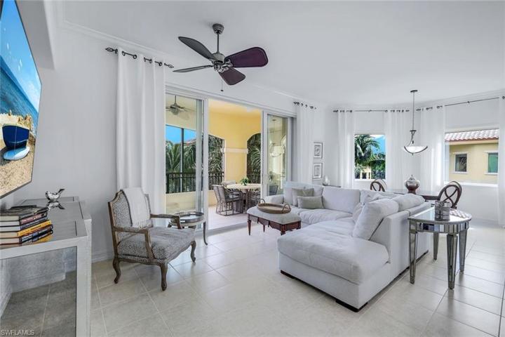 2728  Tiburon E BLVD, Naples, FL 34109