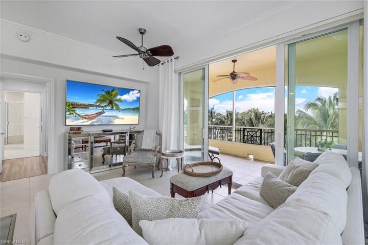 2728  Tiburon E BLVD, Naples, FL 34109