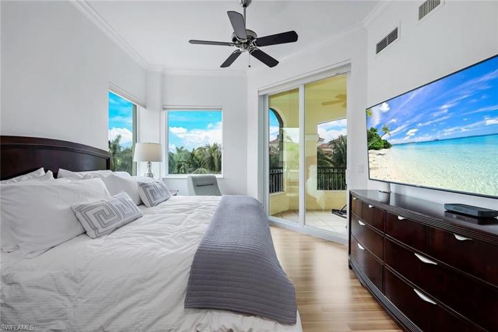 2728  Tiburon E BLVD, Naples, FL 34109