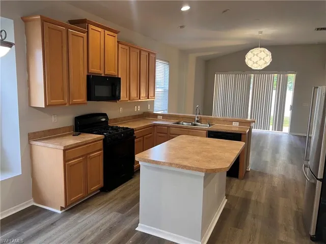 1123 Napoleon Way, Wesley Chapel, Florida 33544