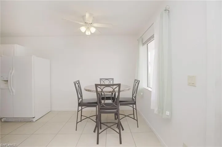 4635  Bayshore  DR, Naples, FL 34112