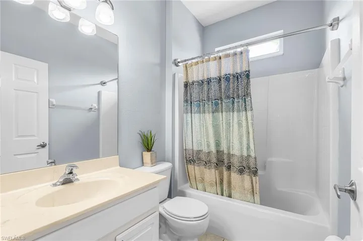 12786  Meadow Hawk  DR, Fort Myers, FL 33912