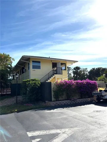 View of front facade featuring a balcony