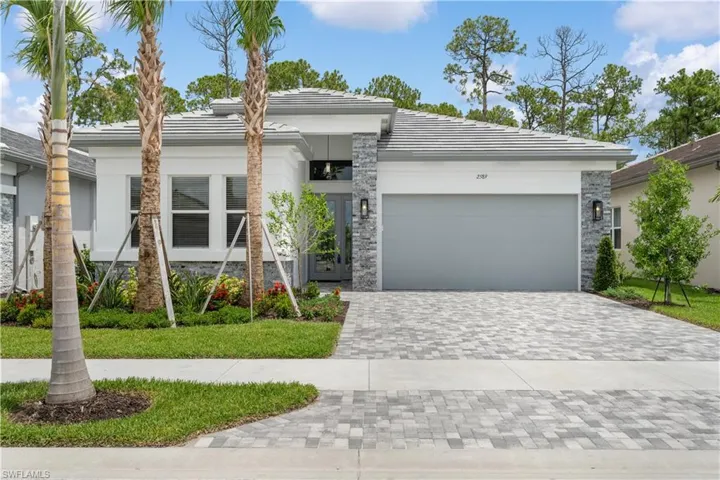 2589 Kingfisher Dr, Naples, Florida 34112