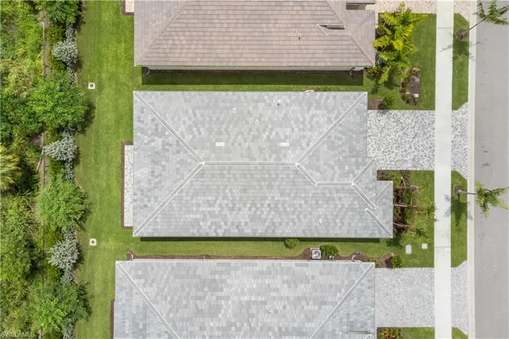 2589 Kingfisher Dr, Naples, Florida 34112