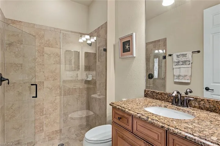 2870 Aviamar Cir, Naples, Florida 34114