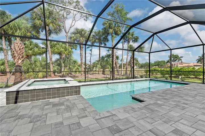Screened Pool/Spa