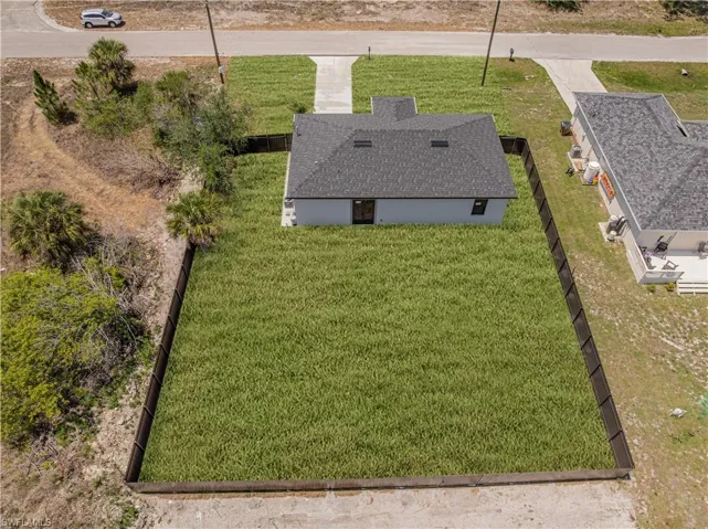 Aerial view of property and surrounding area