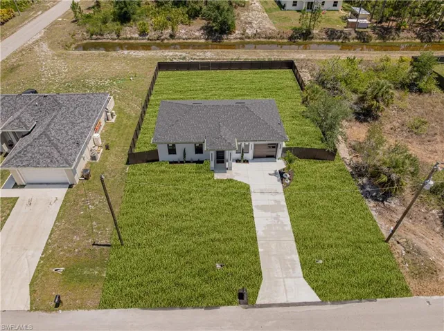 Aerial view of property and surrounding area