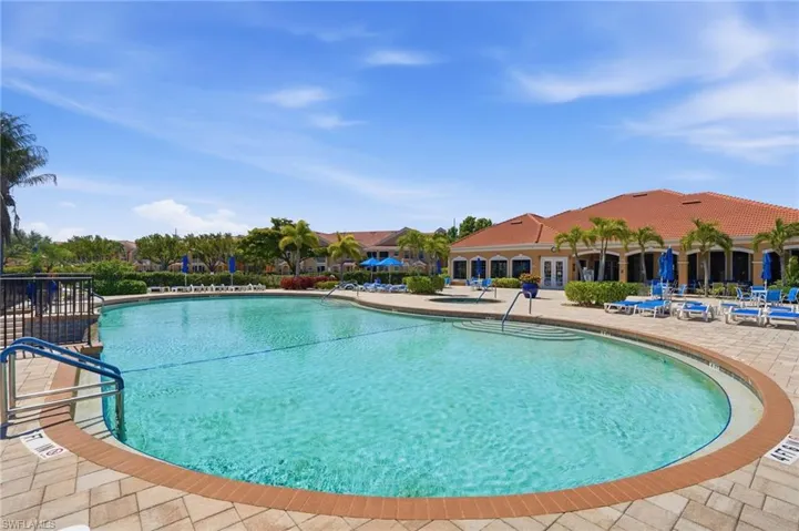 1794 Concordia Lake Cir 2607, Cape Coral, Florida 33909