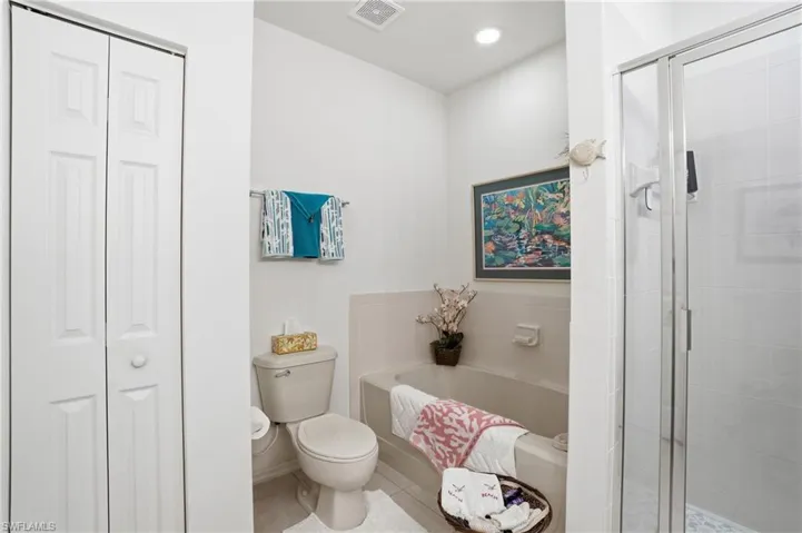 1794 Concordia Lake Cir 2607, Cape Coral, Florida 33909