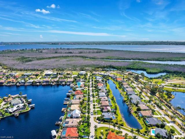1053 SW 57th ST, CAPE CORAL FL 33914