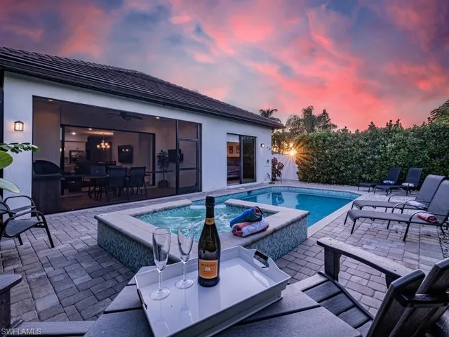 631 100th Ave N, Naples, Florida 34108