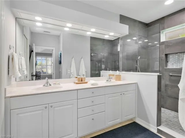 11163 Longshore Way E, Naples, Florida 34119