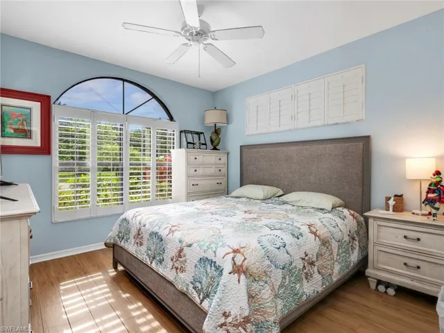 11163 Longshore Way E, Naples, Florida 34119