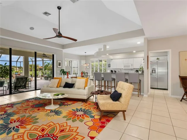 11163 Longshore Way E, Naples, Florida 34119