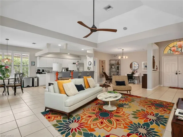 11163 Longshore Way E, Naples, Florida 34119