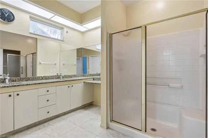 295 Stanhope Cir, Naples, Florida 34104