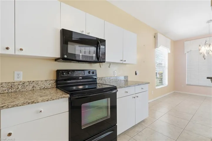 295 Stanhope Cir, Naples, Florida 34104
