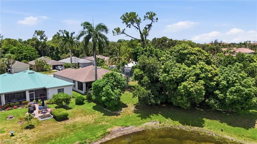 295 Stanhope Cir, Naples, Florida 34104