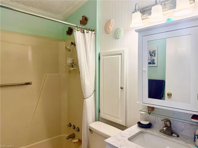 73  Vanda Sanctuary  , Naples, FL 34114