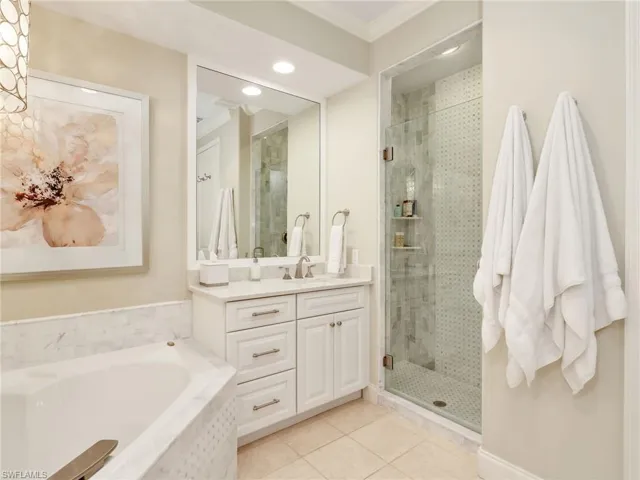 3250  Hamlet  DR, Naples, FL 34105