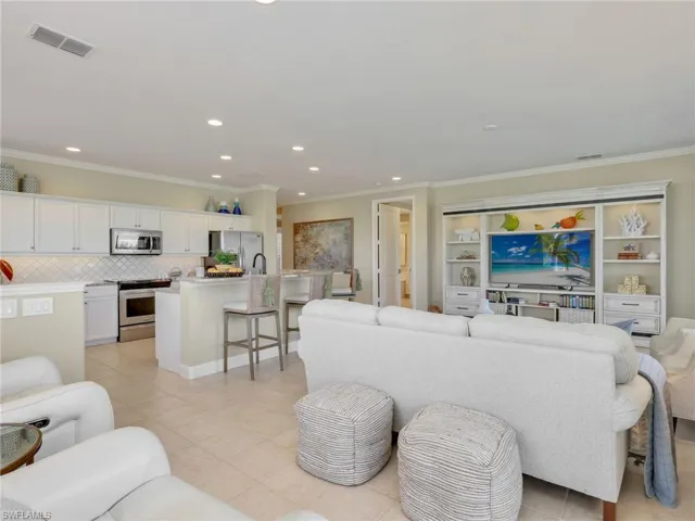 3250  Hamlet  DR, Naples, FL 34105