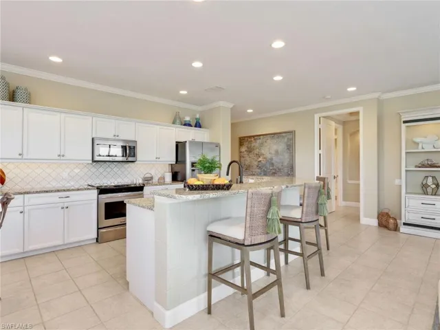 3250  Hamlet  DR, Naples, FL 34105