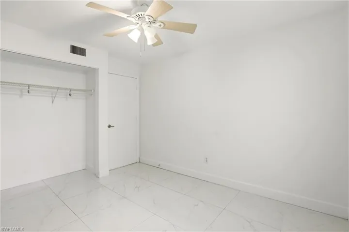 1450 Green Valley Cir 502, Naples, Florida 34104
