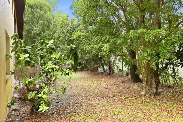 1450 Green Valley Cir 502, Naples, Florida 34104