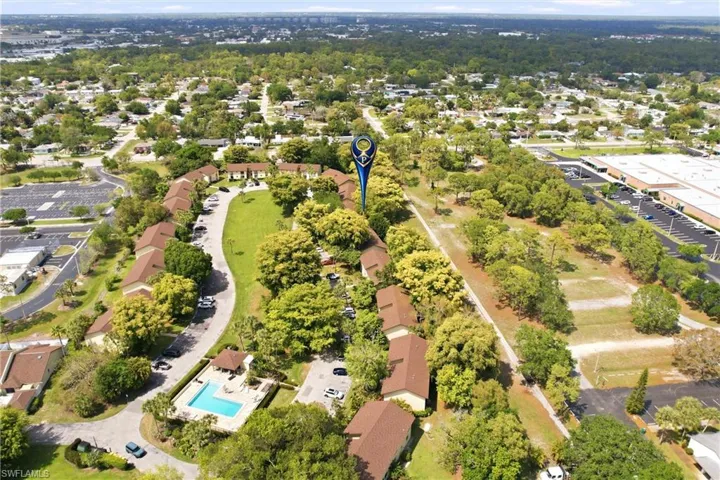 1450 Green Valley Cir 502, Naples, Florida 34104