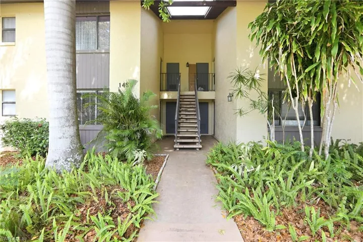 1450 Green Valley Cir 502, Naples, Florida 34104