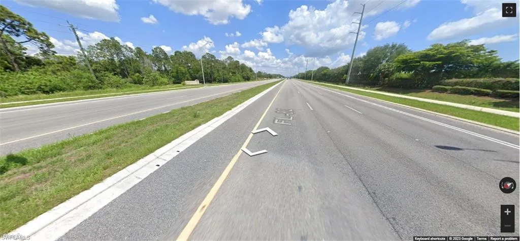 302  Meadow  RD, Lehigh Acres, FL 33973