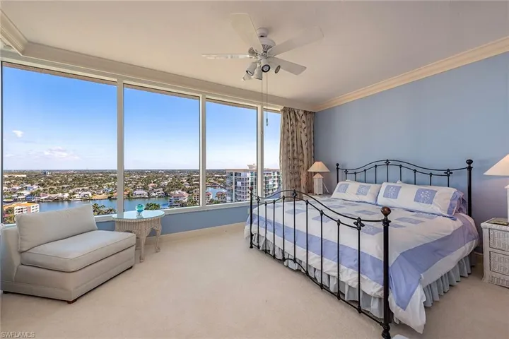 4301 Gulf Shore Blvd N 1900, Naples, Florida 34103