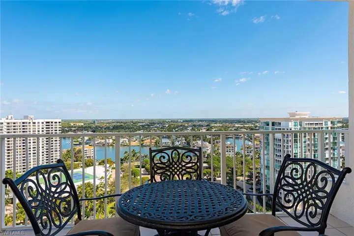 4301 Gulf Shore Blvd N 1900, Naples, Florida 34103