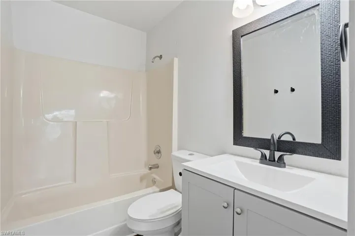 5323 Treetops Dr T203, Naples, Florida 34113