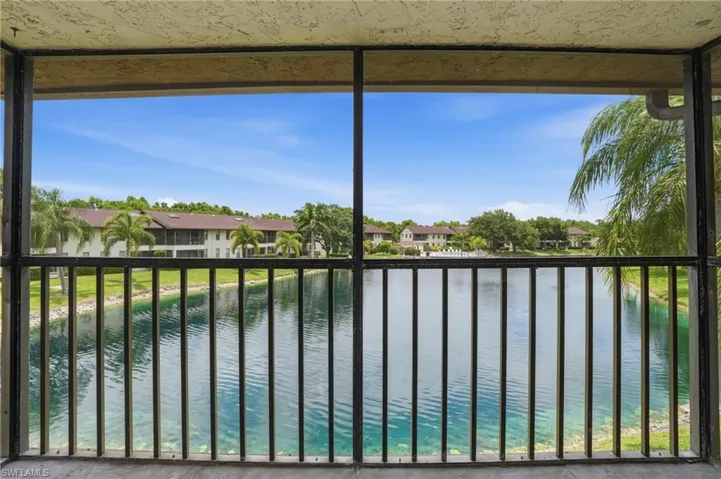 5323 Treetops Dr T203, Naples, Florida 34113