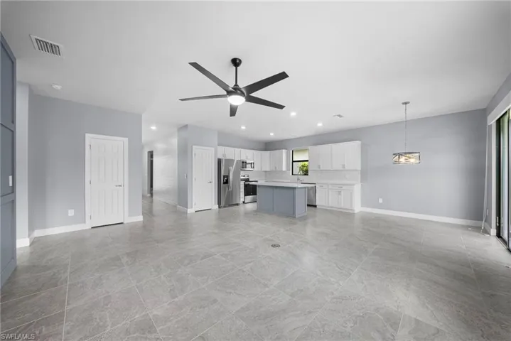 3685 E Hampton Cir, Alva, Florida 33920