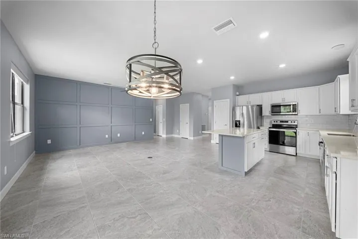 3685 E Hampton Cir, Alva, Florida 33920