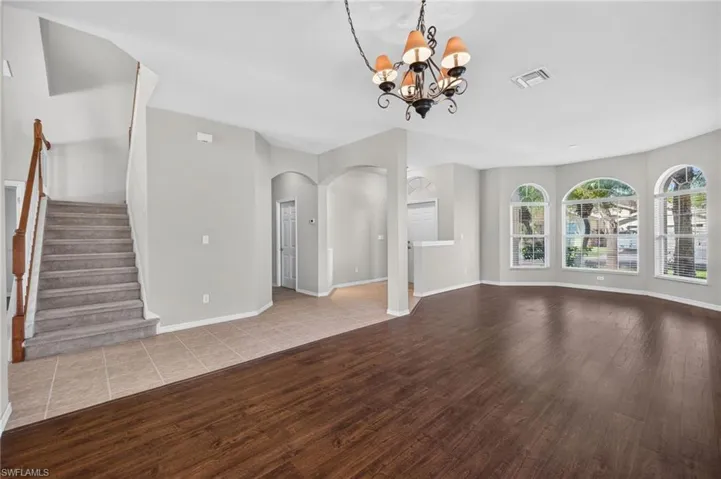 Living room/ Dining room
