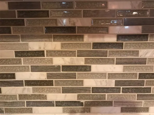 Custom backsplash kitchen